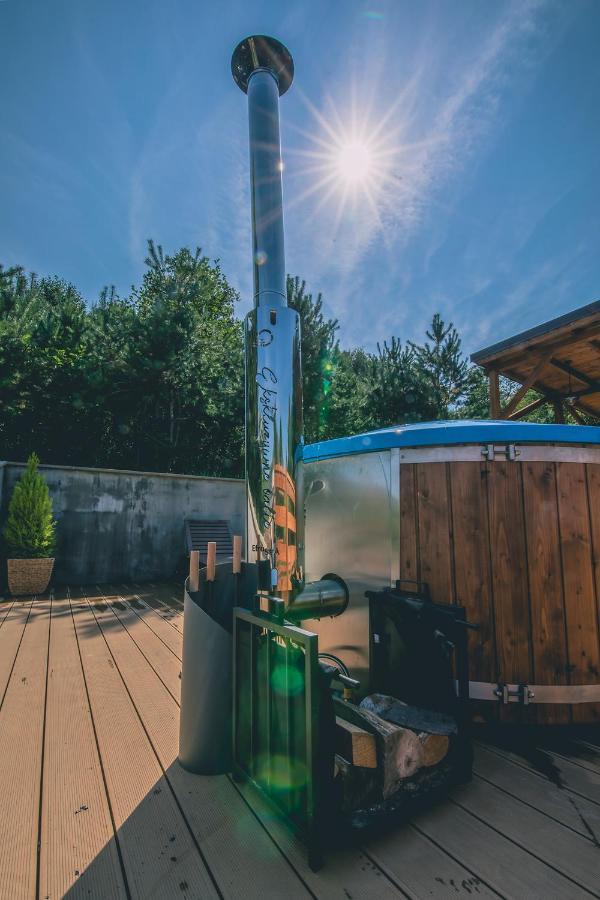 Отель Glamping Pod Gwiazdami Pietrusza Wola Экстерьер фото