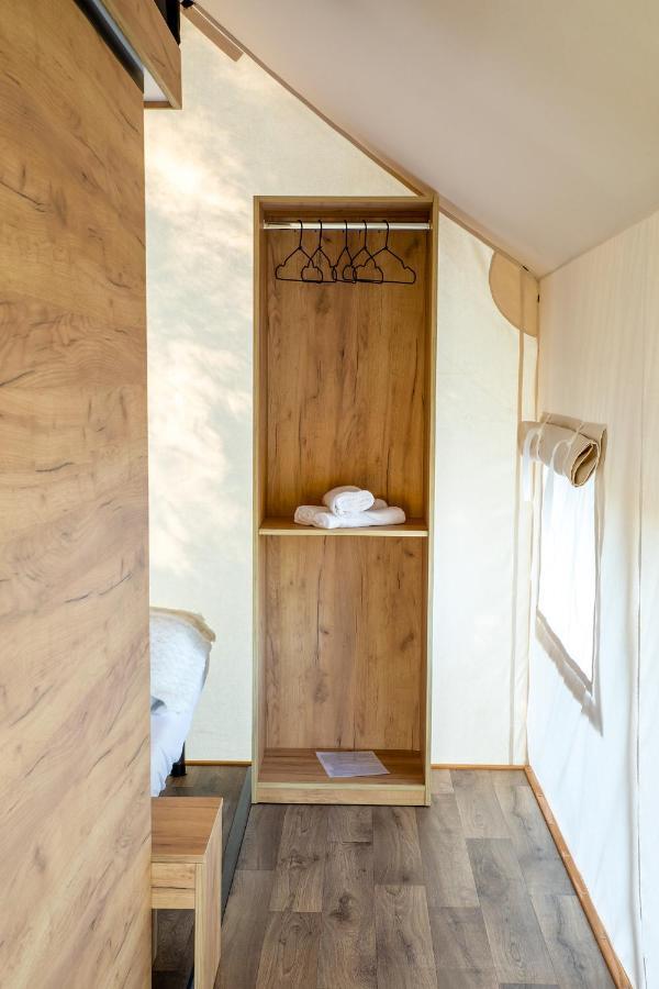 Отель Glamping Pod Gwiazdami Pietrusza Wola Экстерьер фото